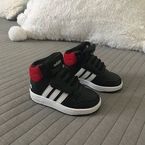 Sold : Toddlers adidas